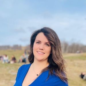 Meet your Posher, Joanie